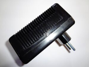 جعبه آداپتوری دوشاخه دار