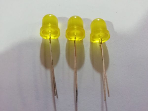 LED زرد مات 8mm تایوانی بسته 5 تایی