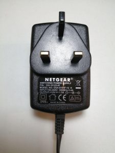 آداپتور ۱۲ولت ۱.۵ آمپر دیواری