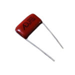 خازن پلی استر 820nF-400V