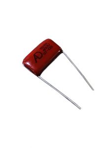 خازن پلی استر 820nF-400V